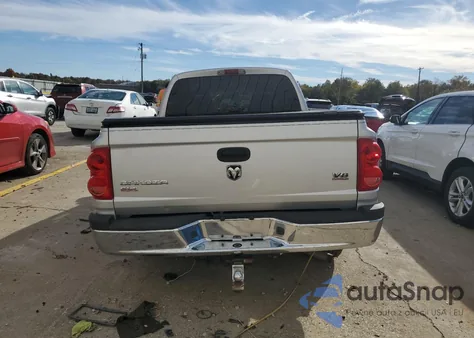 2006 Dodge Dakota Quad Slt z USA, uszkodzony, nr VIN 1D7HW48NX6S589635